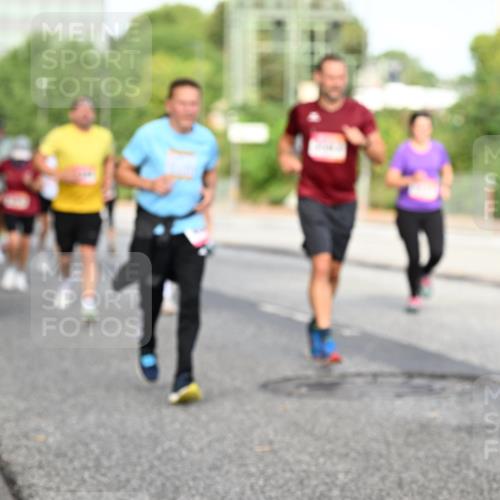 06.09.2026 - CURREX Alsterlauf Dr. Thomas Lammeyer http://msf.ph/oto/10133380 06.09.2026 09:58:07 Laufen  meine-sportfotos.de