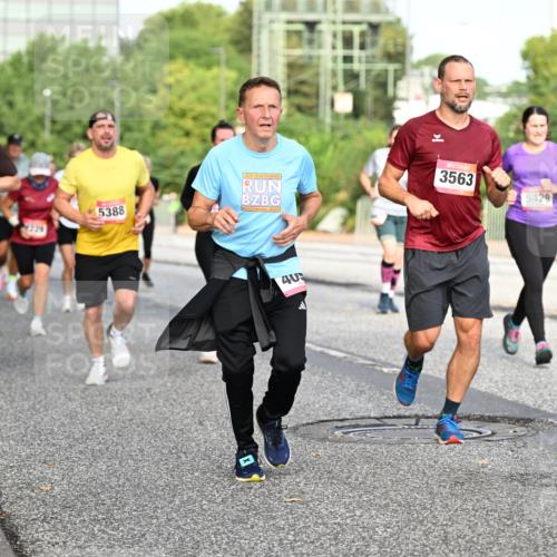 06.09.2026 - CURREX Alsterlauf Dr. Thomas Lammeyer http://msf.ph/oto/10133386 06.09.2026 09:58:07 Laufen 5388, 3563, 409, 5429 meine-sportfotos.de