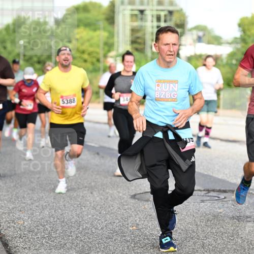 06.09.2026 - CURREX Alsterlauf Dr. Thomas Lammeyer http://msf.ph/oto/10133394 06.09.2026 09:58:08 Laufen 5388, 34, 3563 meine-sportfotos.de