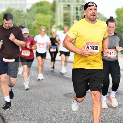 06.09.2026 - CURREX Alsterlauf Dr. Thomas Lammeyer http://msf.ph/oto/10133410 06.09.2026 09:58:10 Laufen 5388, 448 meine-sportfotos.de