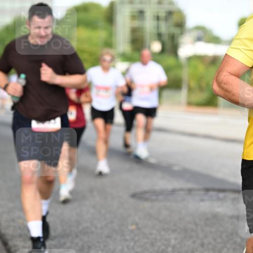 06.09.2026 - CURREX Alsterlauf Dr. Thomas Lammeyer http://msf.ph/oto/10133419 06.09.2026 09:58:10 Laufen  meine-sportfotos.de