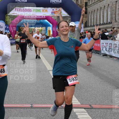 06.09.2026 - CURREX Alsterlauf Strokosch-Dieckow http://msf.ph/oto/10133423 06.09.2026 10:07:06 Ziel 2148, 2355, 2459, 2963, 3103, 3376, 3607, 3656, 4078, 5069, 5073, 5091, 5527, 5792, 5937, 5951, 6214, 8306 meine-sportfotos.de