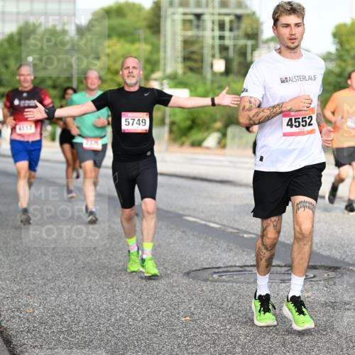 06.09.2026 - CURREX Alsterlauf Dr. Thomas Lammeyer http://msf.ph/oto/10133443 06.09.2026 09:58:18 Laufen 4117, 7374, 5749, 4552, 5265 meine-sportfotos.de