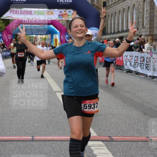 06.09.2026 - CURREX Alsterlauf Strokosch-Dieckow http://msf.ph/oto/10133445 06.09.2026 10:07:06 Ziel 2148, 2355, 2459, 2963, 3103, 3376, 3607, 3656, 4078, 5069, 5073, 5091, 5527, 5792, 5937, 5951, 6214, 8306 meine-sportfotos.de