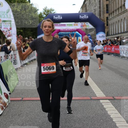 06.09.2026 - CURREX Alsterlauf Strokosch-Dieckow http://msf.ph/oto/10133468 06.09.2026 10:07:10 Ziel 2148, 2355, 3103, 3607, 4078, 4140, 5069, 5792, 5937, 5951, 6214, 8303, 8306 meine-sportfotos.de