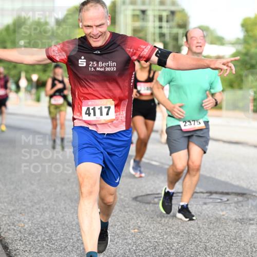06.09.2026 - CURREX Alsterlauf Dr. Thomas Lammeyer http://msf.ph/oto/10133472 06.09.2026 09:58:21 Laufen 25, 15, 2022, 4117, 2375 meine-sportfotos.de