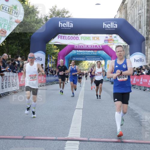 06.09.2026 - CURREX Alsterlauf Yannick Fuchs http://msf.ph/oto/10133479 06.09.2026 09:41:07 Ziel 2631, 3780, 4172, 4758, 5602, 5623, 6024, 8061 meine-sportfotos.de