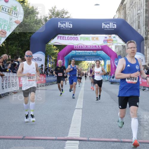 06.09.2026 - CURREX Alsterlauf Yannick Fuchs http://msf.ph/oto/10133493 06.09.2026 09:41:07 Ziel 2631, 3780, 4172, 4758, 5602, 5623, 6024, 8061 meine-sportfotos.de