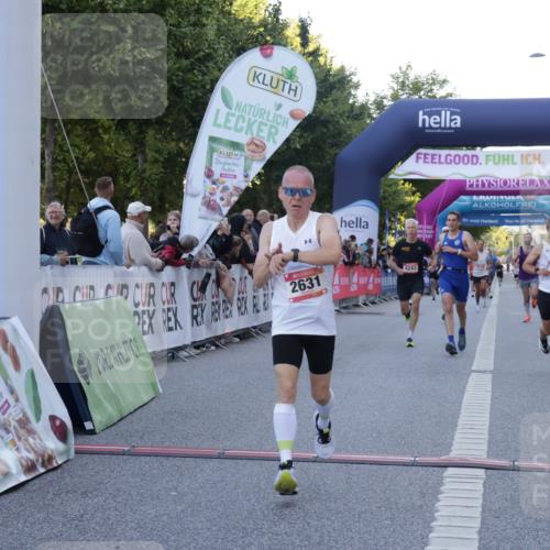 06.09.2026 - CURREX Alsterlauf Yannick Fuchs http://msf.ph/oto/10133509 06.09.2026 09:41:08 Ziel 2631, 3780, 4172, 4243, 4758, 5623, 6024, 8061 meine-sportfotos.de