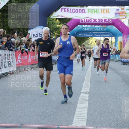 06.09.2026 - CURREX Alsterlauf Yannick Fuchs http://msf.ph/oto/10133536 06.09.2026 09:41:10 Ziel 2631, 3780, 3997, 4172, 4243, 5623, 6024, 6080, 6135 meine-sportfotos.de
