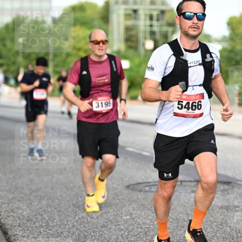 06.09.2026 - CURREX Alsterlauf Dr. Thomas Lammeyer http://msf.ph/oto/10133537 06.09.2026 09:58:27 Laufen 3195, 5466 meine-sportfotos.de