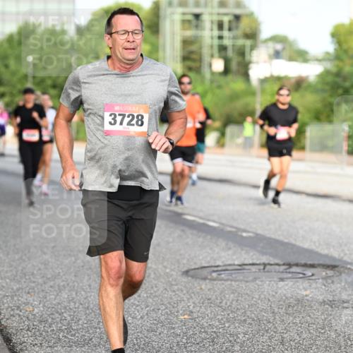 06.09.2026 - CURREX Alsterlauf Dr. Thomas Lammeyer http://msf.ph/oto/10133585 06.09.2026 09:58:32 Laufen 3728 meine-sportfotos.de