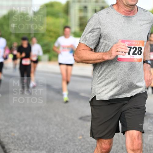 06.09.2026 - CURREX Alsterlauf Dr. Thomas Lammeyer http://msf.ph/oto/10133594 06.09.2026 09:58:32 Laufen 728 meine-sportfotos.de