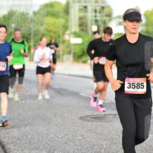 06.09.2026 - CURREX Alsterlauf Dr. Thomas Lammeyer http://msf.ph/oto/10133639 06.09.2026 09:58:37 Laufen 4259, 3585 meine-sportfotos.de