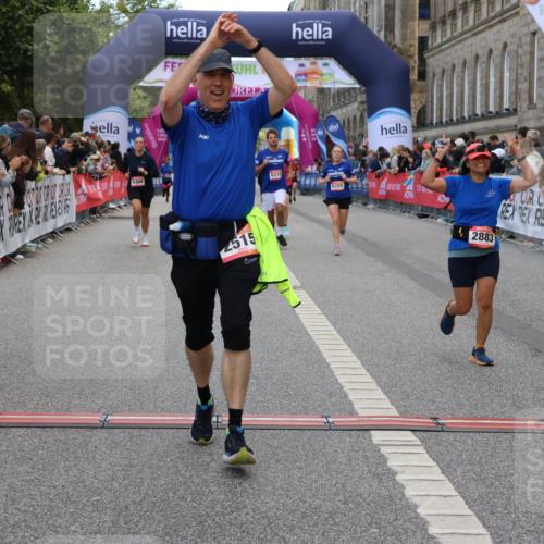 06.09.2026 - CURREX Alsterlauf Strokosch-Dieckow http://msf.ph/oto/10133645 06.09.2026 10:07:23 Ziel 2187, 2515, 2883, 2893, 2903, 4901, 5227, 5549, 5813, 6319, 6320, 6368 meine-sportfotos.de