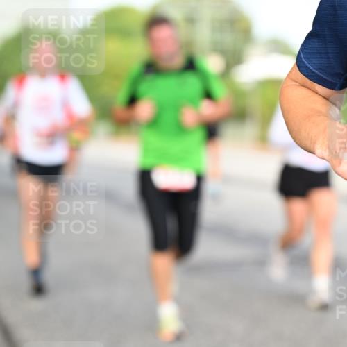 06.09.2026 - CURREX Alsterlauf Dr. Thomas Lammeyer http://msf.ph/oto/10133662 06.09.2026 09:58:39 Laufen  meine-sportfotos.de