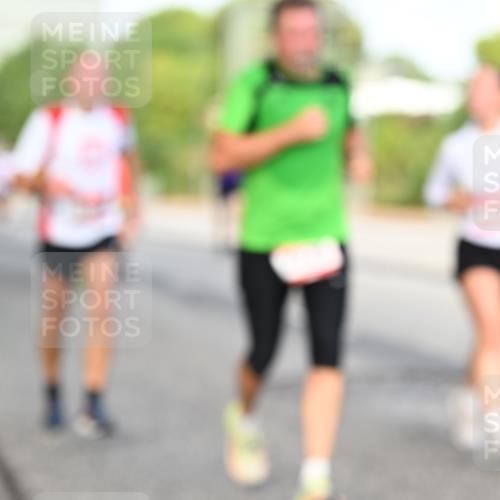 06.09.2026 - CURREX Alsterlauf Dr. Thomas Lammeyer http://msf.ph/oto/10133665 06.09.2026 09:58:39 Laufen 14 meine-sportfotos.de