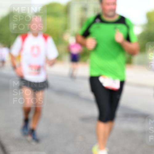 06.09.2026 - CURREX Alsterlauf Dr. Thomas Lammeyer http://msf.ph/oto/10133667 06.09.2026 09:58:40 Laufen  meine-sportfotos.de