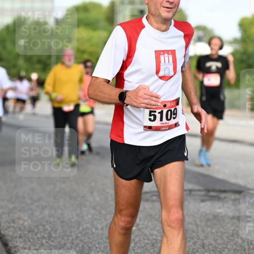 06.09.2026 - CURREX Alsterlauf Dr. Thomas Lammeyer http://msf.ph/oto/10133682 06.09.2026 09:58:41 Laufen 5109 meine-sportfotos.de