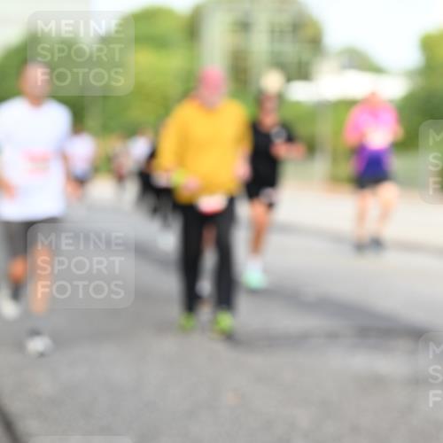 06.09.2026 - CURREX Alsterlauf Dr. Thomas Lammeyer http://msf.ph/oto/10133695 06.09.2026 09:58:42 Laufen  meine-sportfotos.de