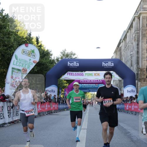06.09.2026 - CURREX Alsterlauf Yannick Fuchs http://msf.ph/oto/10133739 06.09.2026 09:41:29 Ziel 4705, 5511, 5541, 5676, 5808, 6122, 6132 meine-sportfotos.de