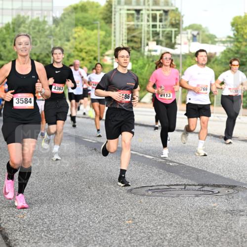 06.09.2026 - CURREX Alsterlauf Dr. Thomas Lammeyer http://msf.ph/oto/10133754 06.09.2026 09:58:48 Laufen 3584, 4363, 769, 3532, 86, 113 meine-sportfotos.de