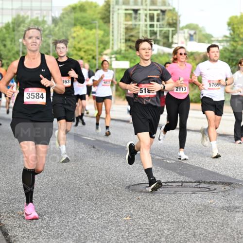 06.09.2026 - CURREX Alsterlauf Dr. Thomas Lammeyer http://msf.ph/oto/10133755 06.09.2026 09:58:48 Laufen 3584, 363, 4372, 518, 5769, 2113 meine-sportfotos.de