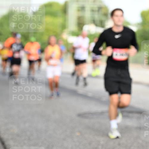 06.09.2026 - CURREX Alsterlauf Dr. Thomas Lammeyer http://msf.ph/oto/10133780 06.09.2026 09:58:50 Laufen  meine-sportfotos.de