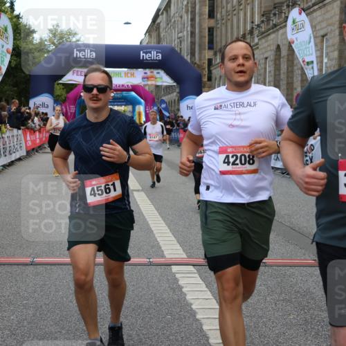 06.09.2026 - CURREX Alsterlauf Strokosch-Dieckow http://msf.ph/oto/10133788 06.09.2026 10:07:36 Ziel 2176, 2524, 3012, 3419, 3566, 3927, 4208, 4561, 5261, 5396, 5633, 5634, 6147, 6265 meine-sportfotos.de