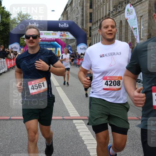 06.09.2026 - CURREX Alsterlauf Strokosch-Dieckow http://msf.ph/oto/10133798 06.09.2026 10:07:36 Ziel 2176, 2524, 3012, 3419, 3566, 3927, 4208, 4561, 5261, 5396, 5633, 5634, 6147, 6265 meine-sportfotos.de