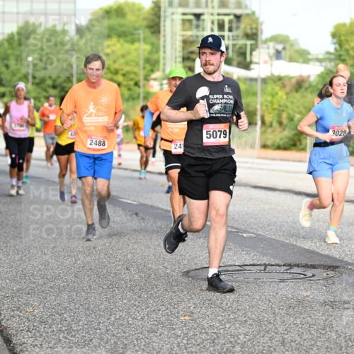 06.09.2026 - CURREX Alsterlauf Dr. Thomas Lammeyer http://msf.ph/oto/10133818 06.09.2026 09:58:54 Laufen 2125, 2488, 248, 5079, 3028, 3042 meine-sportfotos.de