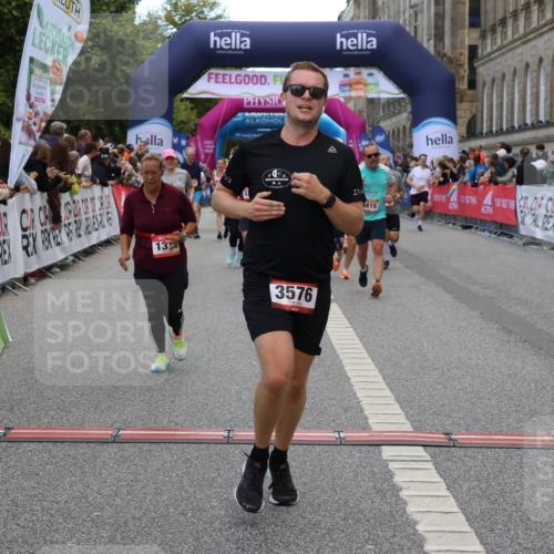 06.09.2026 - CURREX Alsterlauf Strokosch-Dieckow http://msf.ph/oto/10133848 06.09.2026 10:07:47 Ziel 1316, 2123, 2430, 2654, 3092, 3576, 3705, 3706, 4419, 4473, 5338, 5860, 6044, 6176, 6223 meine-sportfotos.de