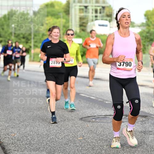 06.09.2026 - CURREX Alsterlauf Dr. Thomas Lammeyer http://msf.ph/oto/10133878 06.09.2026 09:58:59 Laufen 2817, 3790, 4285 meine-sportfotos.de