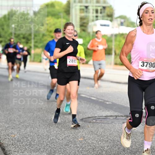 06.09.2026 - CURREX Alsterlauf Dr. Thomas Lammeyer http://msf.ph/oto/10133881 06.09.2026 09:59:00 Laufen 2811, 3790, 4285 meine-sportfotos.de