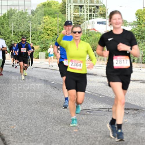 06.09.2026 - CURREX Alsterlauf Dr. Thomas Lammeyer http://msf.ph/oto/10133891 06.09.2026 09:59:01 Laufen 5539, 3882, 2389, 3521, 2817, 28, 2304 meine-sportfotos.de