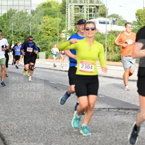 06.09.2026 - CURREX Alsterlauf Dr. Thomas Lammeyer http://msf.ph/oto/10133896 06.09.2026 09:59:01 Laufen 5539, 3613, 3521, 2304, 6152, 2389, 281 meine-sportfotos.de