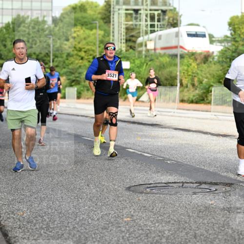 06.09.2026 - CURREX Alsterlauf Dr. Thomas Lammeyer http://msf.ph/oto/10133920 06.09.2026 09:59:03 Laufen 5539, 3521, 5328 meine-sportfotos.de