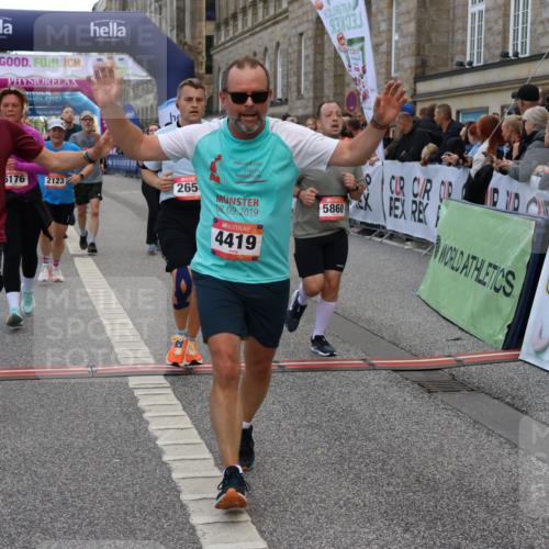 06.09.2026 - CURREX Alsterlauf Strokosch-Dieckow http://msf.ph/oto/10133922 06.09.2026 10:07:51 Ziel 1316, 2123, 2387, 2654, 2933, 3092, 3576, 3705, 3706, 3722, 3723, 3915, 3932, 4419, 4473, 5324, 5338, 5587, 5588, 5791, 5860, 6044, 6176, 6223, 6382 meine-sportfotos.de