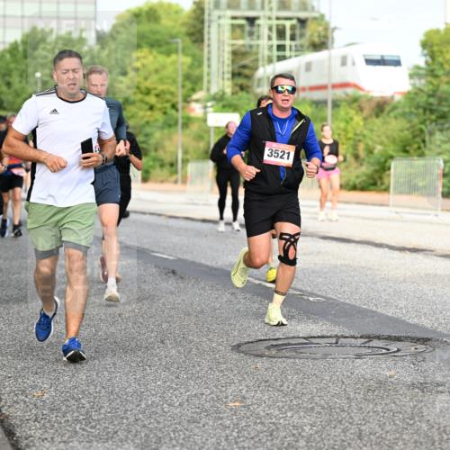 06.09.2026 - CURREX Alsterlauf Dr. Thomas Lammeyer http://msf.ph/oto/10133931 06.09.2026 09:59:04 Laufen 5539, 3521 meine-sportfotos.de
