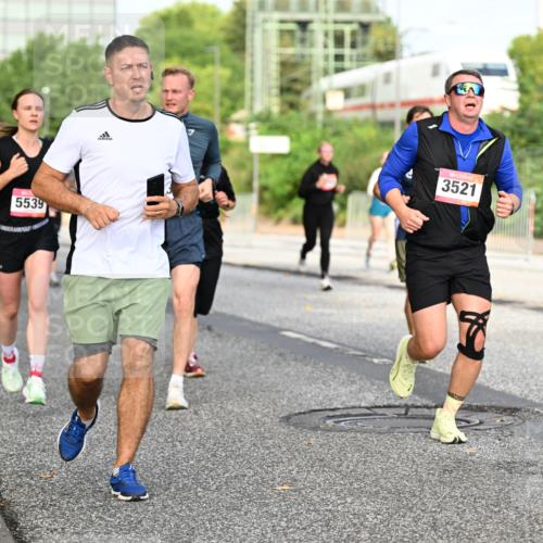 06.09.2026 - CURREX Alsterlauf Dr. Thomas Lammeyer http://msf.ph/oto/10133939 06.09.2026 09:59:05 Laufen 5539, 3521 meine-sportfotos.de