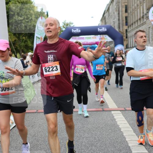 06.09.2026 - CURREX Alsterlauf Strokosch-Dieckow http://msf.ph/oto/10133954 06.09.2026 10:07:52 Ziel 1316, 2123, 2387, 2654, 2933, 3092, 3296, 3576, 3705, 3706, 3722, 3723, 3757, 3758, 3915, 3916, 3932, 4419, 4473, 5324, 5338, 5587, 5588, 5791, 5860, 6044, 6176, 6223, 6382 meine-sportfotos.de