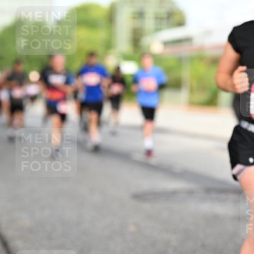 06.09.2026 - CURREX Alsterlauf Dr. Thomas Lammeyer http://msf.ph/oto/10133967 06.09.2026 09:59:07 Laufen 5539 meine-sportfotos.de