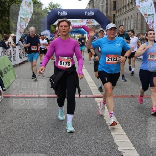 06.09.2026 - CURREX Alsterlauf Strokosch-Dieckow http://msf.ph/oto/10133992 06.09.2026 10:07:53 Ziel 1316, 2123, 2387, 2654, 2933, 3092, 3296, 3576, 3722, 3723, 3757, 3758, 3915, 3916, 3932, 4419, 5324, 5587, 5588, 5791, 5860, 6044, 6176, 6223, 6382 meine-sportfotos.de