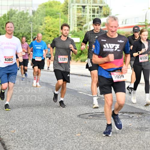 06.09.2026 - CURREX Alsterlauf Dr. Thomas Lammeyer http://msf.ph/oto/10134002 06.09.2026 09:59:10 Laufen 3252, 6219, 3221, 6383, 3909, 6120 meine-sportfotos.de
