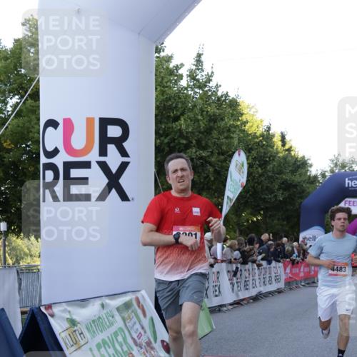 06.09.2026 - CURREX Alsterlauf Yannick Fuchs http://msf.ph/oto/10134017 06.09.2026 09:41:42 Ziel 3201, 3779, 4125, 4483, 4515, 5991 meine-sportfotos.de