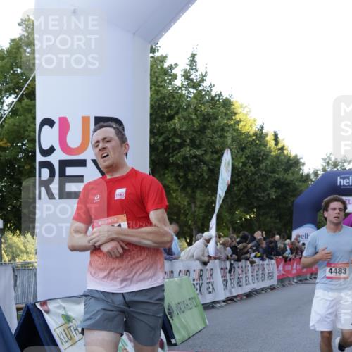 06.09.2026 - CURREX Alsterlauf Yannick Fuchs http://msf.ph/oto/10134034 06.09.2026 09:41:43 Ziel 3201, 3779, 4125, 4483, 4515, 5991 meine-sportfotos.de