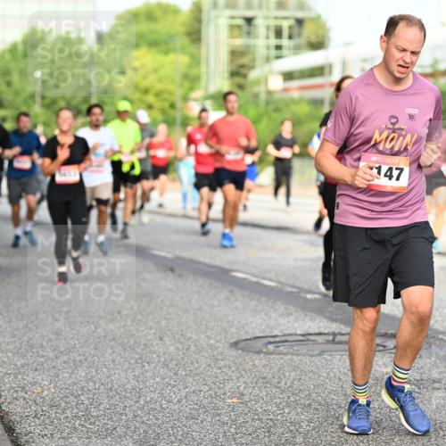 06.09.2026 - CURREX Alsterlauf Dr. Thomas Lammeyer http://msf.ph/oto/10134075 06.09.2026 09:59:16 Laufen 147 meine-sportfotos.de