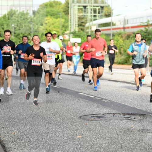 06.09.2026 - CURREX Alsterlauf Dr. Thomas Lammeyer http://msf.ph/oto/10134089 06.09.2026 09:59:17 Laufen 3252, 59, 5653, 5465, 620, 3338, 53 meine-sportfotos.de