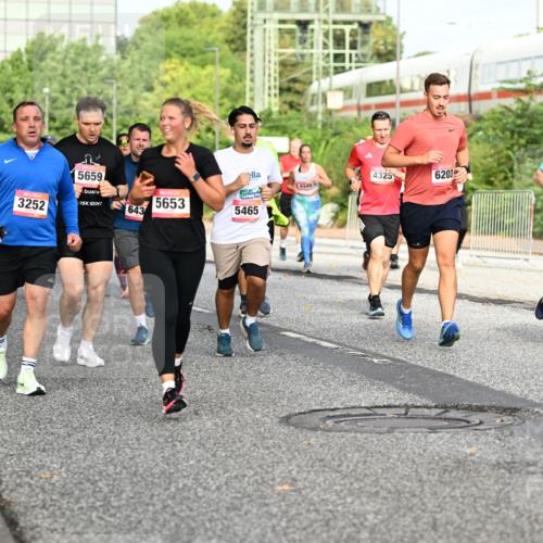 06.09.2026 - CURREX Alsterlauf Dr. Thomas Lammeyer http://msf.ph/oto/10134100 06.09.2026 09:59:18 Laufen 536, 2522, 3252, 5659, 5653, 643, 2005, 5465, 4545, 4325, 6203 meine-sportfotos.de