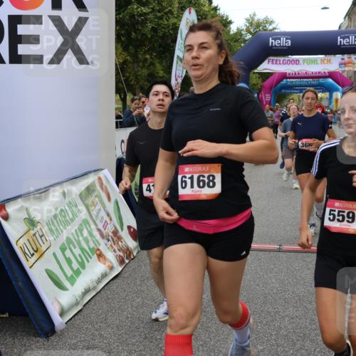 06.09.2026 - CURREX Alsterlauf Strokosch-Dieckow http://msf.ph/oto/10134102 06.09.2026 10:08:02 Ziel 3296, 3666, 3757, 3758, 3915, 3916, 3932, 4159, 4841, 5049, 5256, 5290, 5324, 5597, 6168, 6361, 6395 meine-sportfotos.de